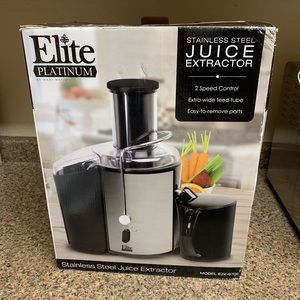 Elite Juicer - Platinum - by Maxi Matic